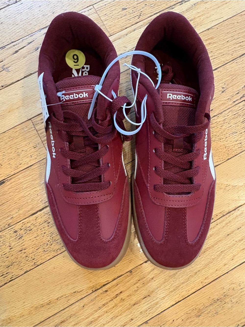 Reebok Burgundy and White Forte Lounge NWT Casual Sneakers - Picture 2 of 4